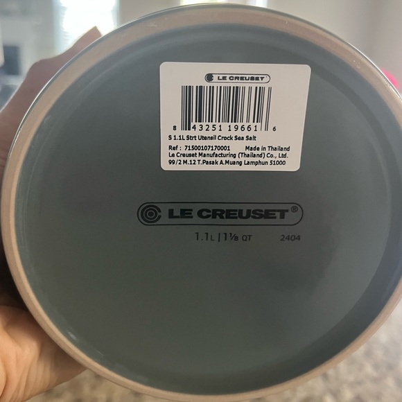 Le Cruset - Signature Utensil Crock in Sea Salt - Picture 4 of 9